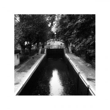 Claire Fasulo Photographe Lille canal noir et blanc